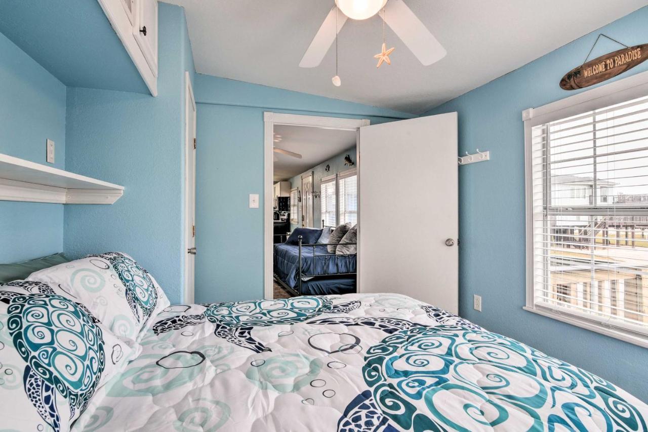 Surfside Beach Gem With Deck - 1 Block To Shore! Freeport Ngoại thất bức ảnh
