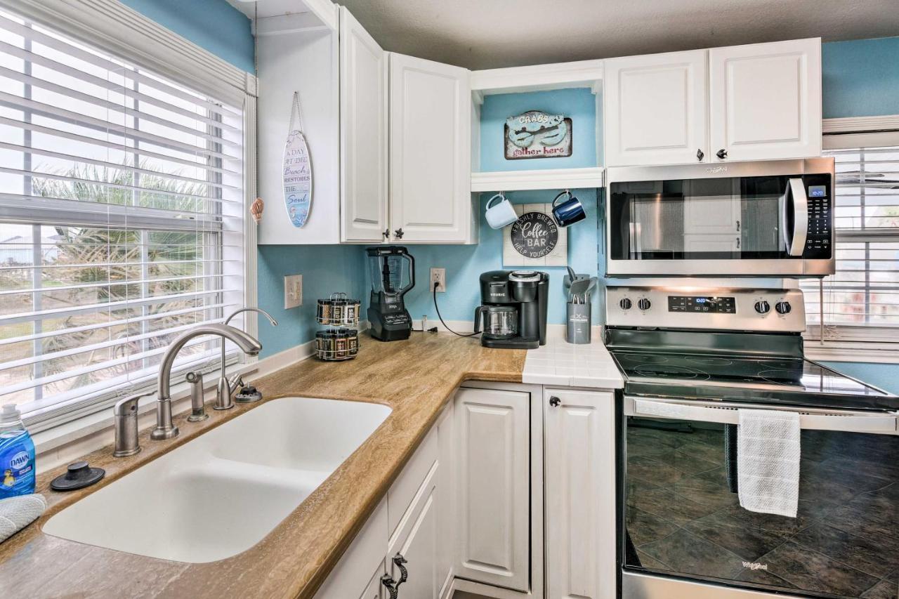 Surfside Beach Gem With Deck - 1 Block To Shore! Freeport Ngoại thất bức ảnh