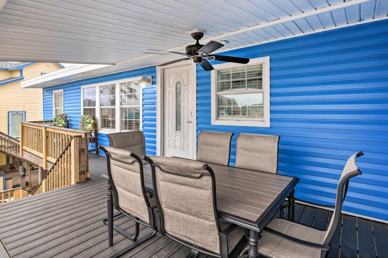 Surfside Beach Gem With Deck - 1 Block To Shore! Freeport Ngoại thất bức ảnh